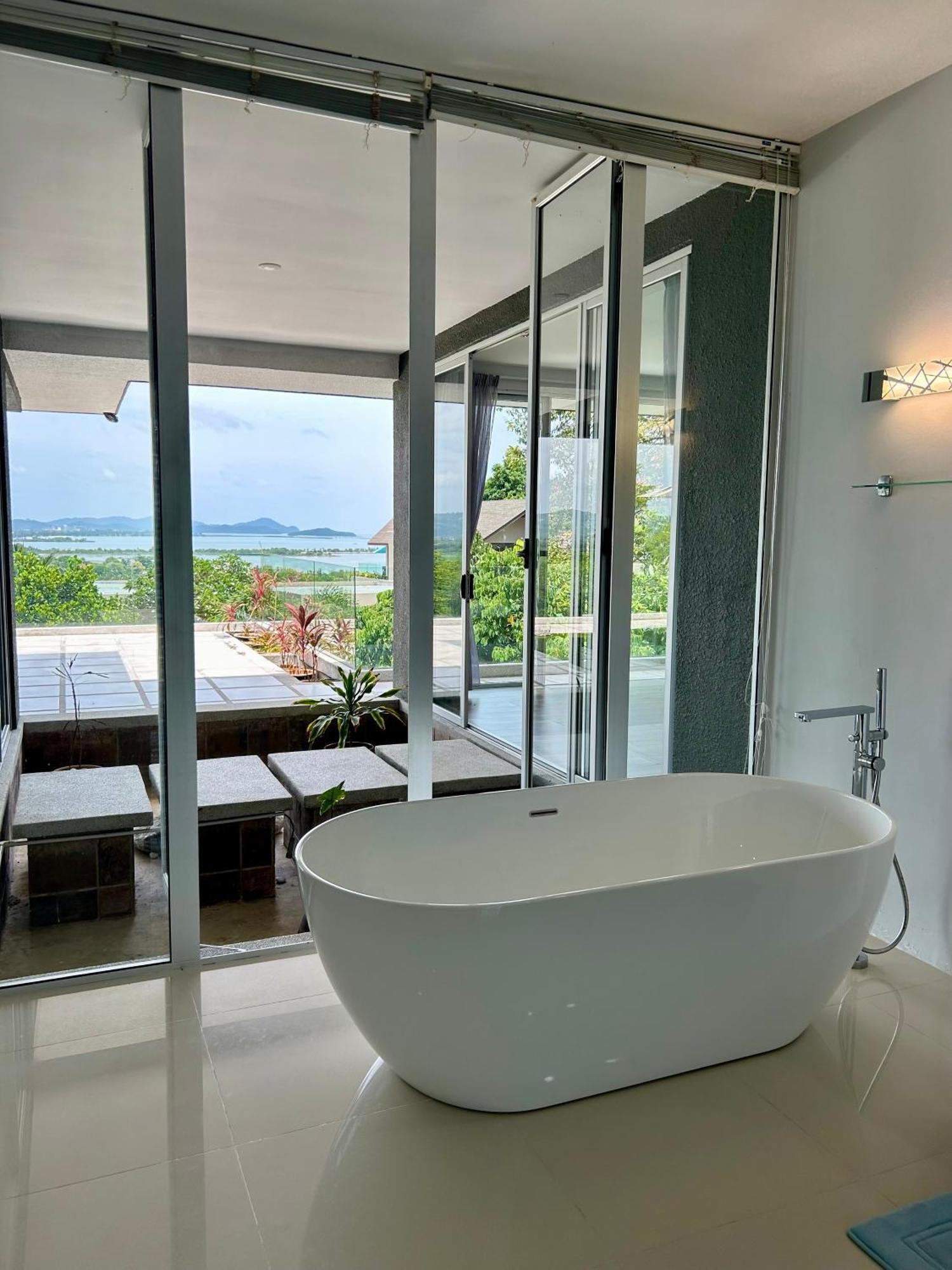 Aroha Seaview Villa - Private Pool - Pantai Cenang  Luaran gambar